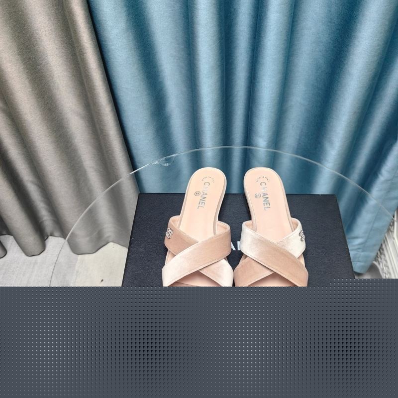 Ch*el slippers